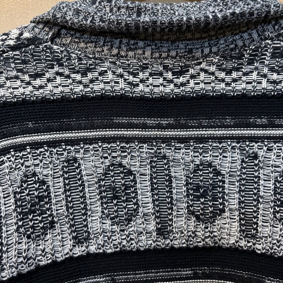 Gap Shawl Collar Cotton Cardigan Black White Aztec Pattern Size XS NWOT - Picture 4 of 7